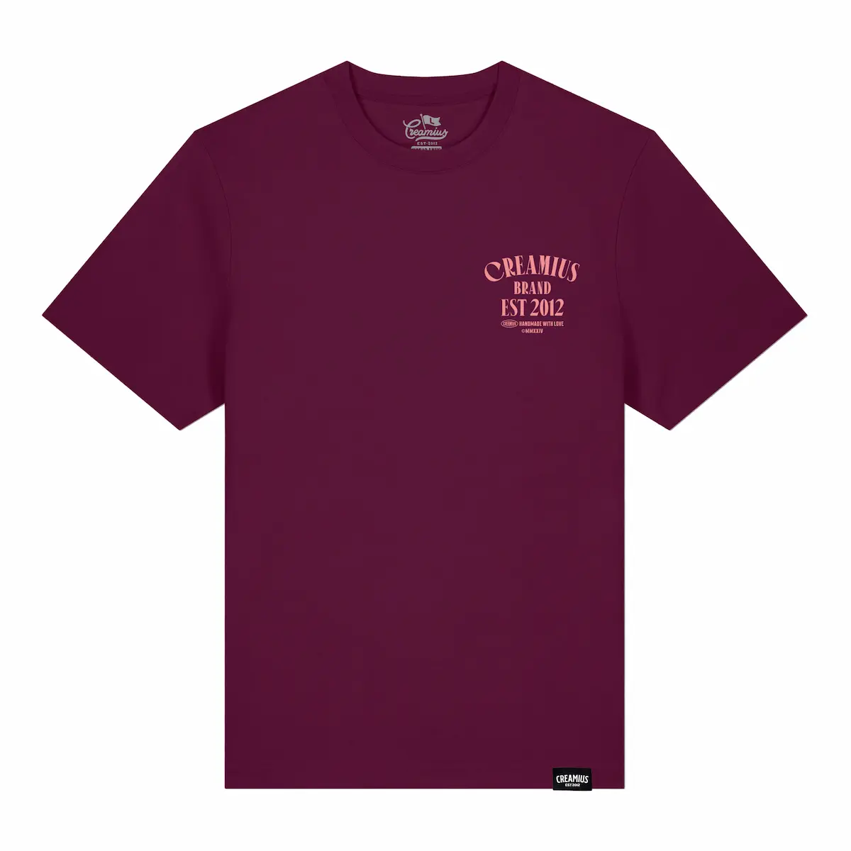 Diseño Jarrón frontal: Camiseta berenjena con textos en color coral.